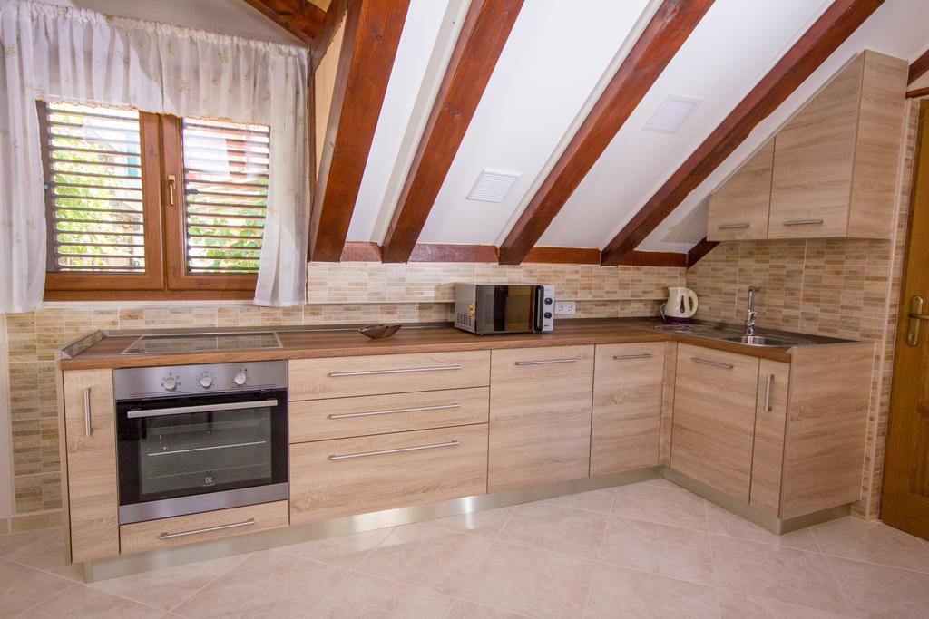 Apartment Niko Kastel Stari Kaštela Quarto foto