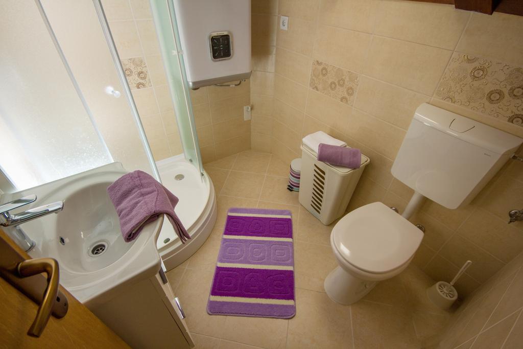 Apartment Niko Kastel Stari Kaštela Quarto foto